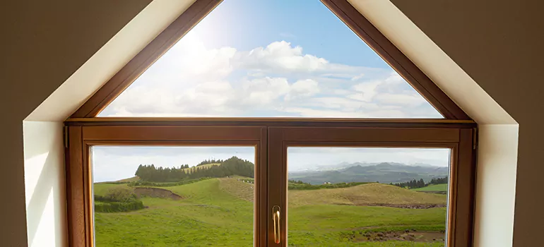 Trapezoid Window Maintenance in Plant City, FL