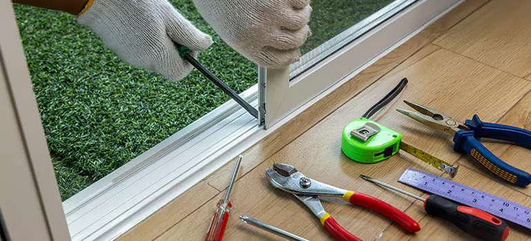 Window Hinge Repair in Plant City, FL