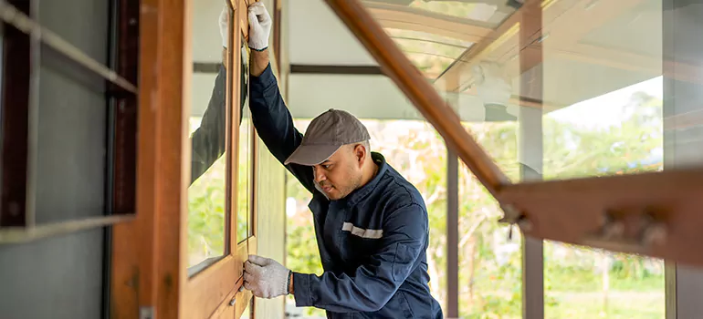Double Hung Vinyl Window Sash Replacement in Plant City, FL